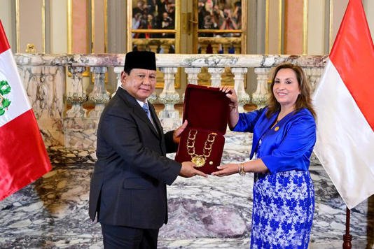 Presiden Prabowo Subianto menerima penghargaan tertinggi dari Pemerintah Peru